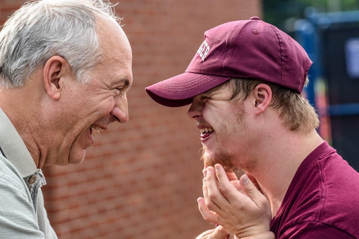 Zihinsel Yetersizliğe Bağlı Dil ve Konuşma Terapisi